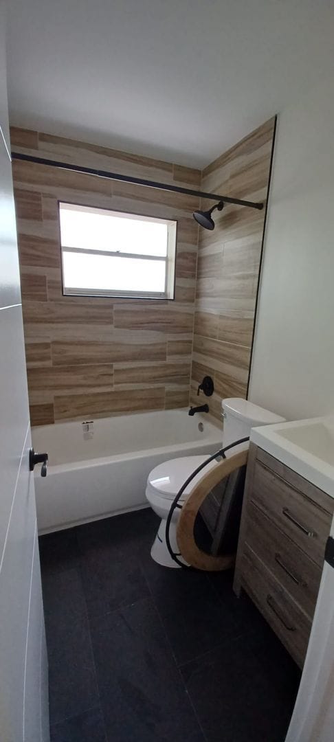 Building Photo - Stylish Fort Lauderdale 3/2 with Stainless...