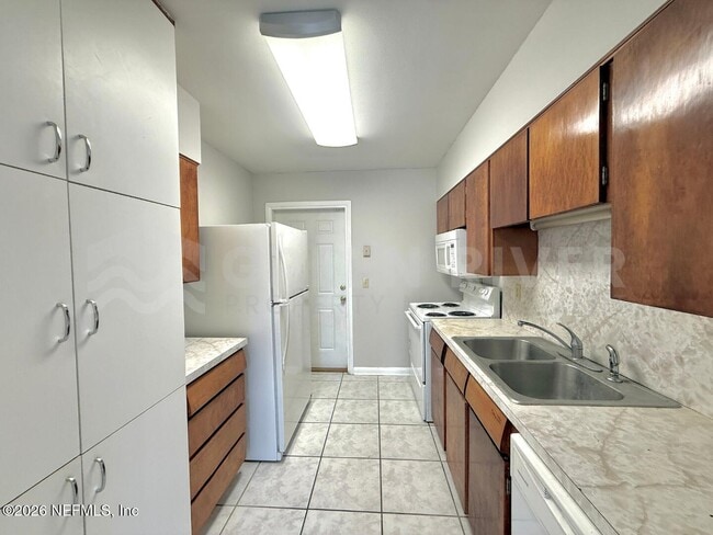 Building Photo - 7963 Lemans Dr