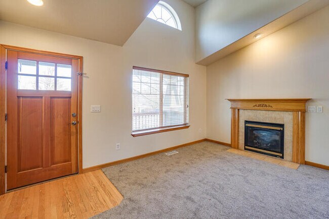 Building Photo - BEAUTIFUL FOUR BEDROOM IN CAMAS