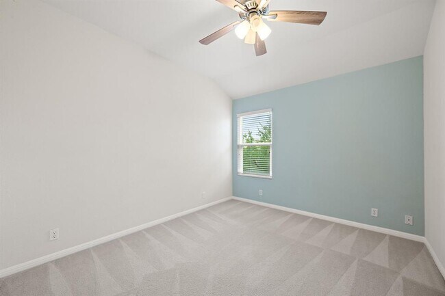 Building Photo - 8902 Magna Carta Loop
