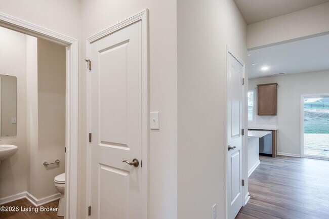 Building Photo - 16956 Aiken Rdg Cir
