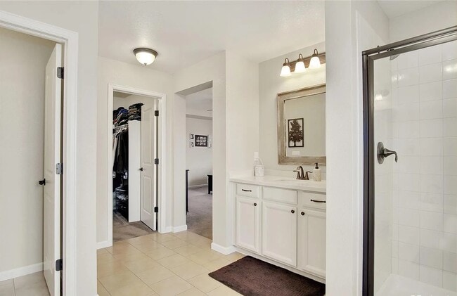 Building Photo - 912 McMurdo Cir