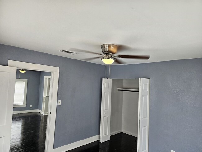 Building Photo - 2 bedroom house for rent in Downtown Killeen