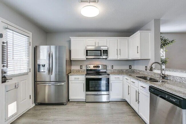 Building Photo - 1200 Kenneys Way