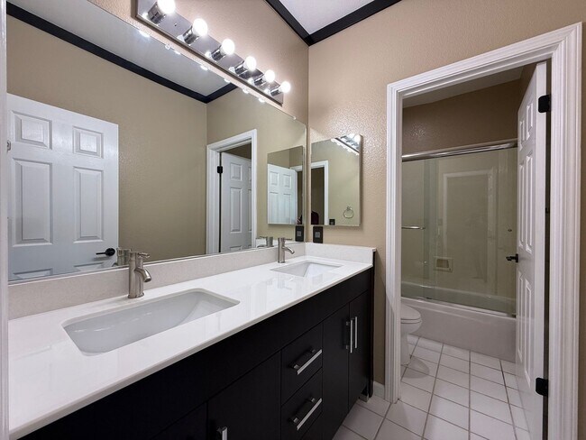 Building Photo - 20 Gonsalves Ct