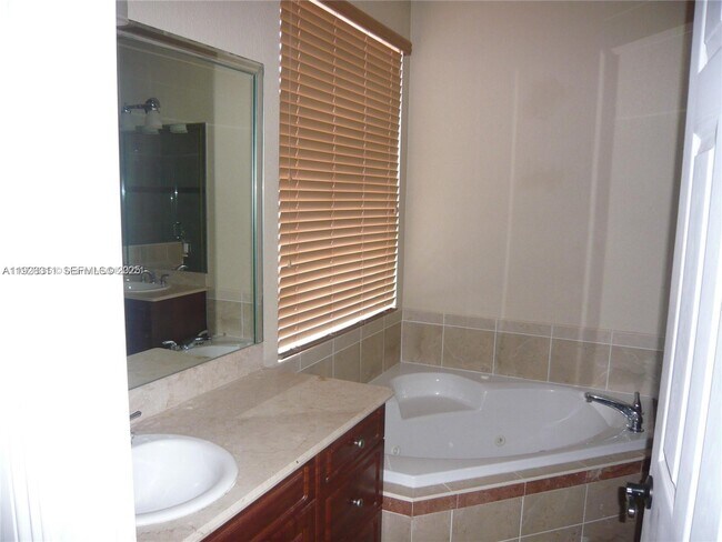 Building Photo - 14331 SW 9th St