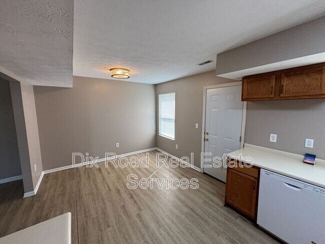 Building Photo - 307 Park Dr
