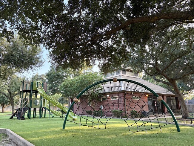 Building Photo - 13323 Wells River Dr