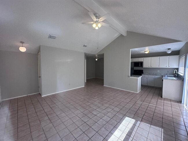 Building Photo - 9210 Goodmeadow Dr