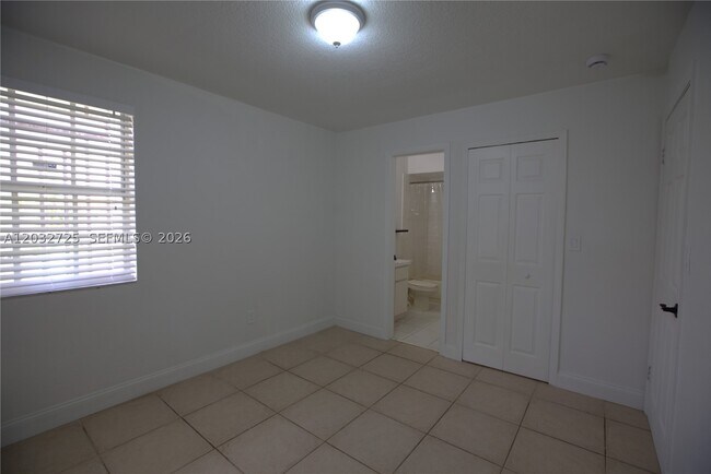 Building Photo - 6475 SW 129th Ave