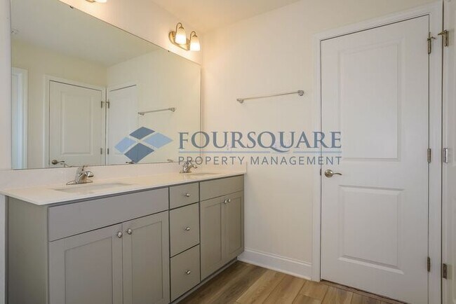 Building Photo - Spacious 3-Bed Home with Open Layout & Modern Living – Near Downtown Angier