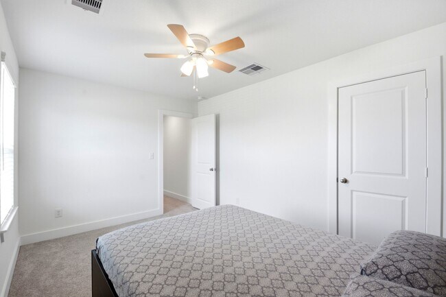 Building Photo - 4821 Magnolia Spgs Dr