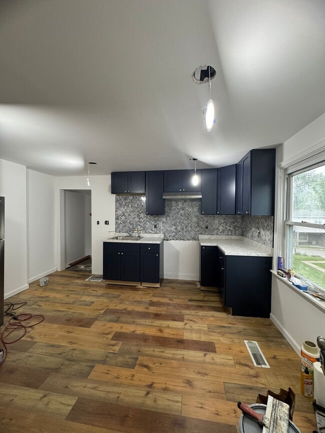 Primary Photo - 223 Hopewell Rd