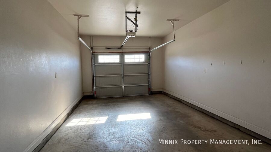 Building Photo - 1614 102nd St