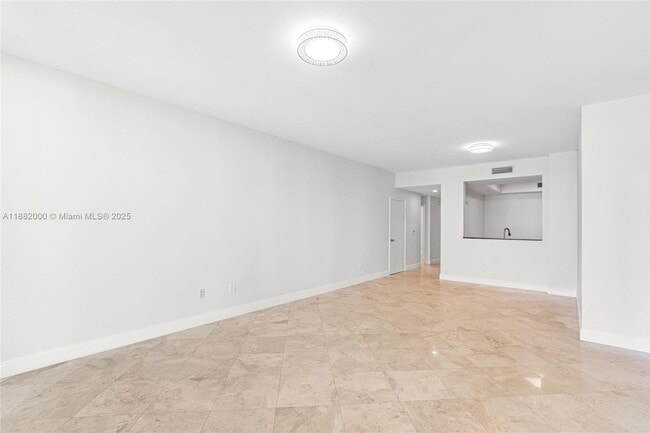 Building Photo - 3340 NE 190th St