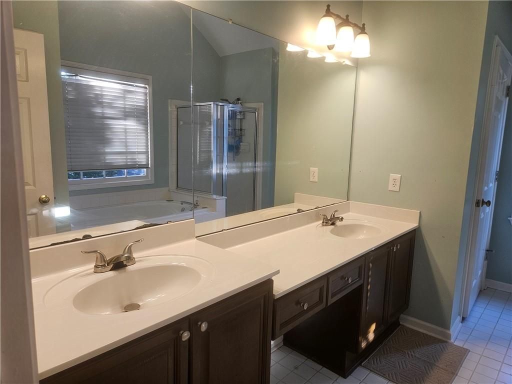 Building Photo - 2545 Cobble Creek Ln