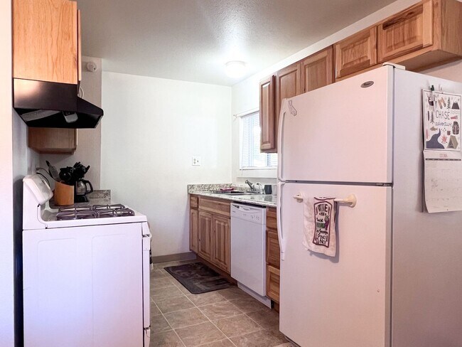 Building Photo - OWN961