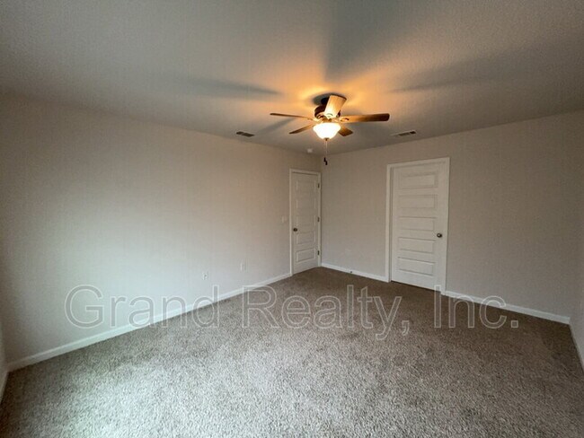 Building Photo - 4431 Winged Elm Ct