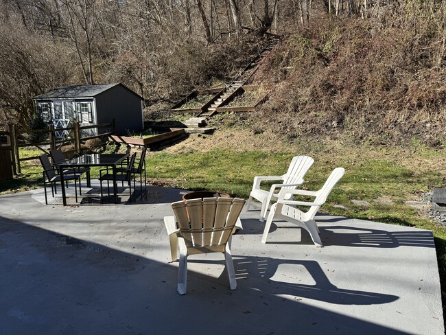 Building Photo - 312 Lehigh Dr