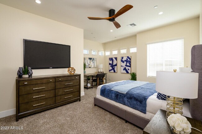 Building Photo - Exclusive Urban Sanctuary—Sophisticated Townhouse in Vibrant Phoenix