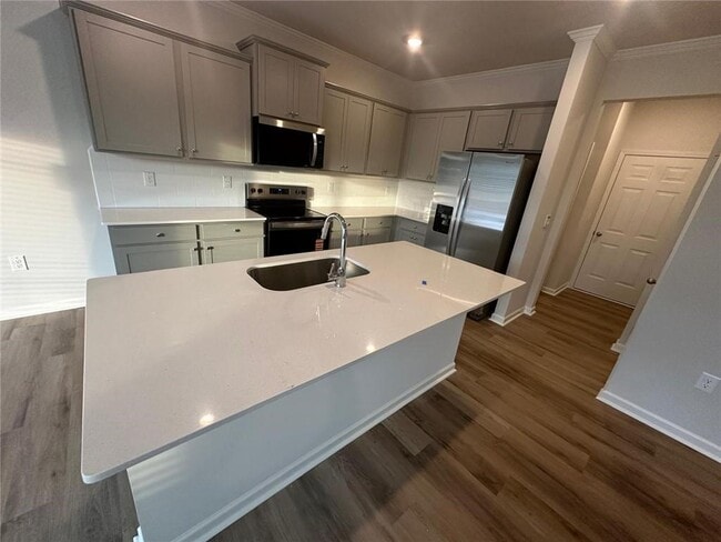 Building Photo - 23 Berryville Dr
