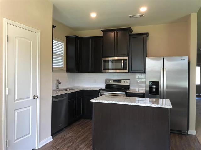 Building Photo - 1602 Kim Loan Dr