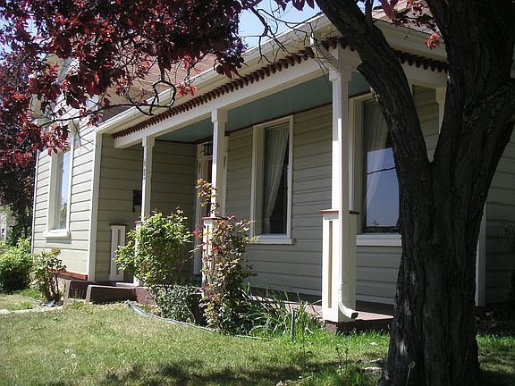 Building Photo - 687 E 4th Ave