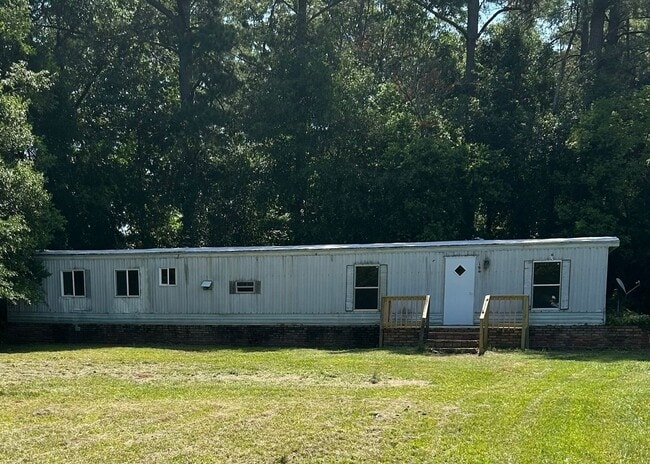 Primary Photo - New Home Available! Rent this 2 Bedroom ho...