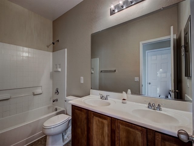 Building Photo - 5409 W Fremont Rd