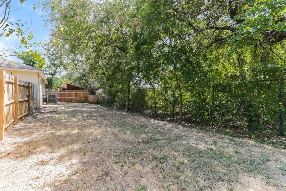 Building Photo - 4530 Lizzy Dr