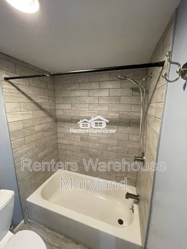 Building Photo - 2062 Jasmine Rd