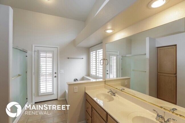 Building Photo - 1913 N 128th Ave