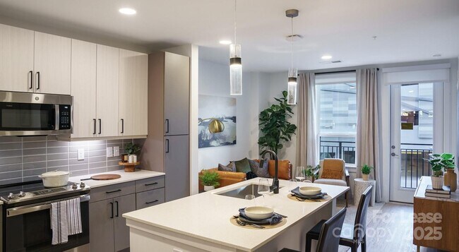 Building Photo - 1133 Harding Pl