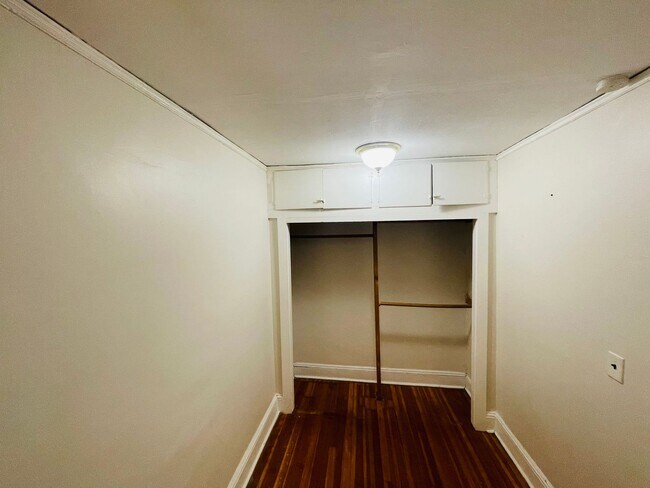Building Photo - 306 Hudson Ave