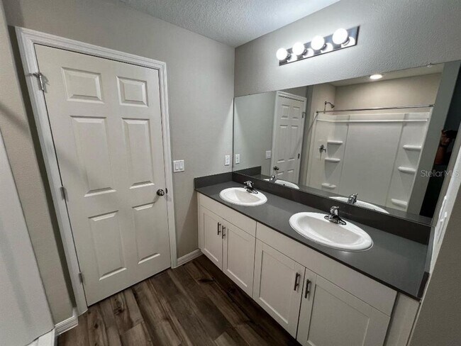 Building Photo - 34200 Scarlet Sage Ct