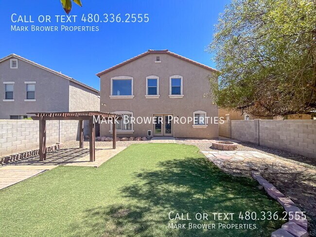 Building Photo - 396 E Bradstock Way