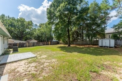 Building Photo - 126 Camellia Pl