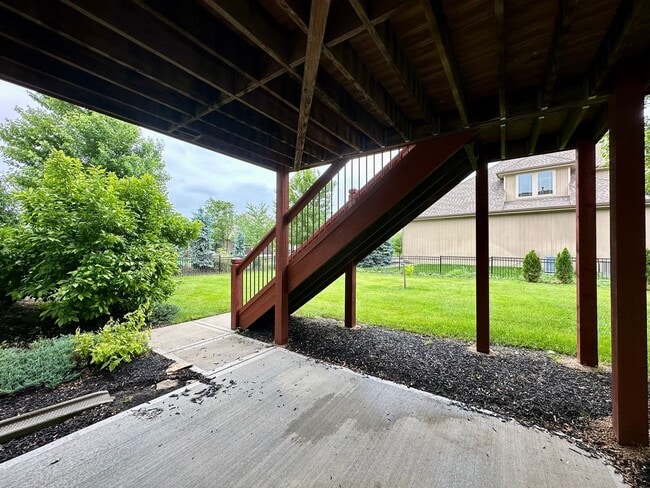 Building Photo - {9003} Wilshire Farms Reverse 1.5 Story Ho...