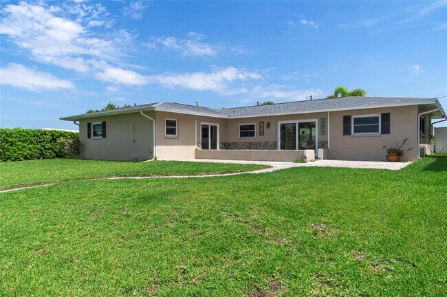 Building Photo - 6454 2nd Palm Point
