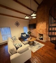 Building Photo - 25 State St