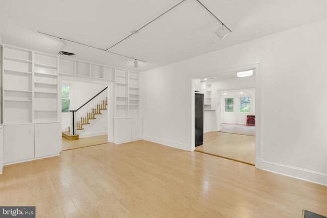 Building Photo - 3717 Legation St NW