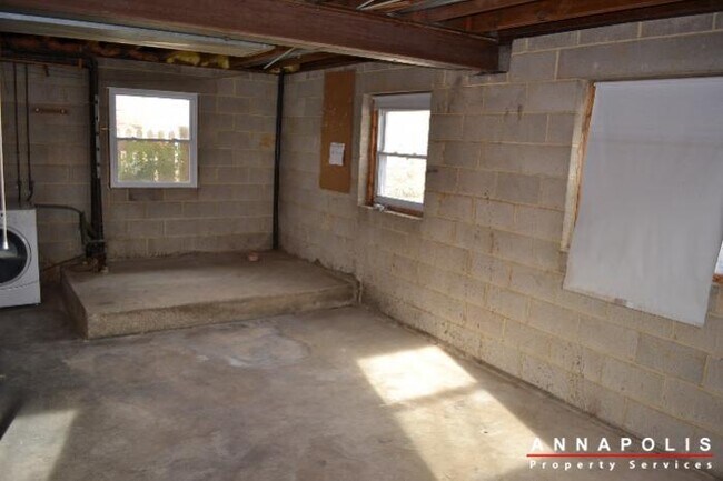Building Photo - 227 dewey drive