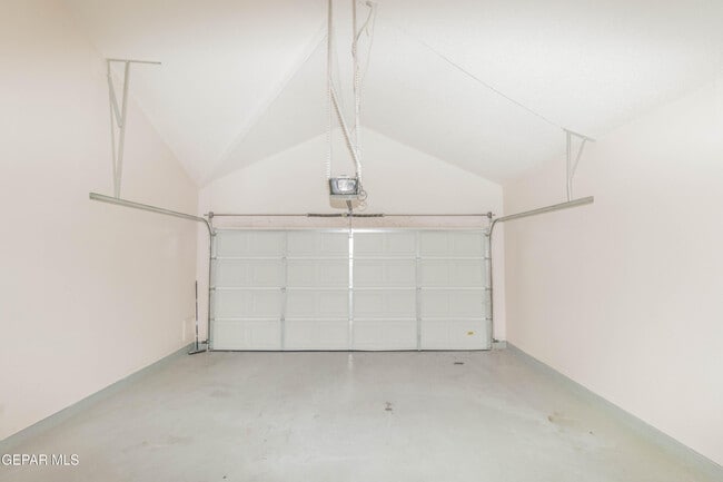 Building Photo - 3712 Prairie Rose St