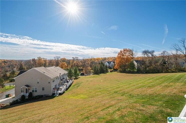 Building Photo - 5985 Saratoga Ln