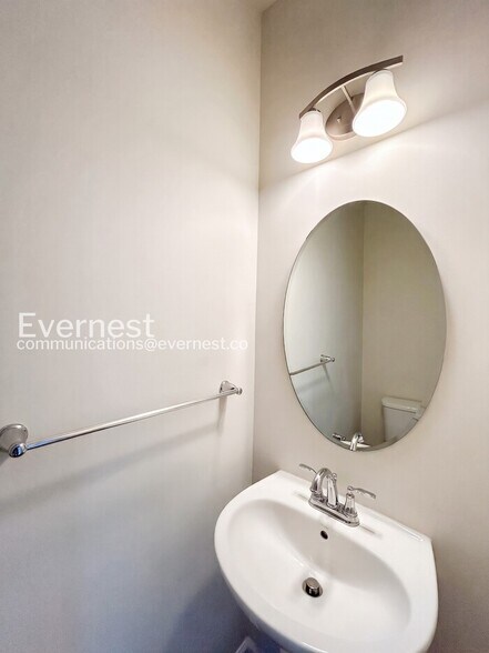 Building Photo - 8808 Stevenson Ln