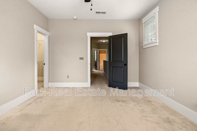 Building Photo - 1229 Great Ridge Pkwy