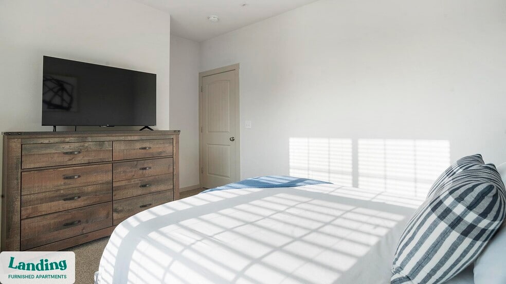 Building Photo - 10800 Lakeline Blvd