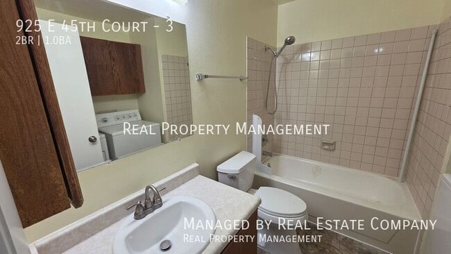 Building Photo - 925 E 45th Ct