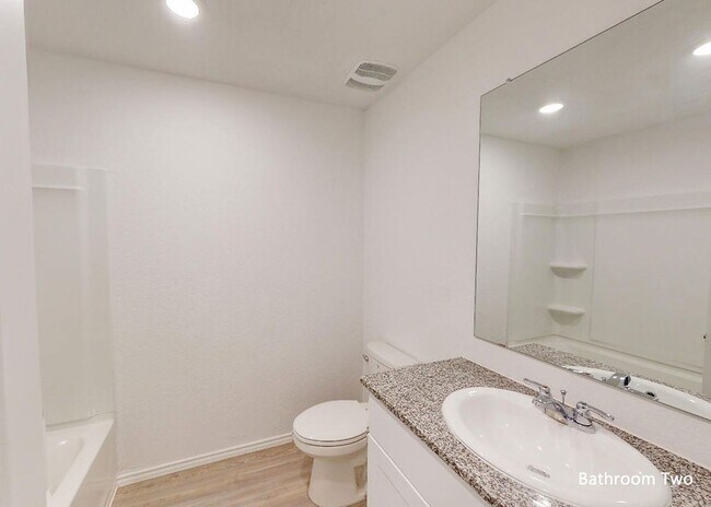 Building Photo - Updated Amenities!