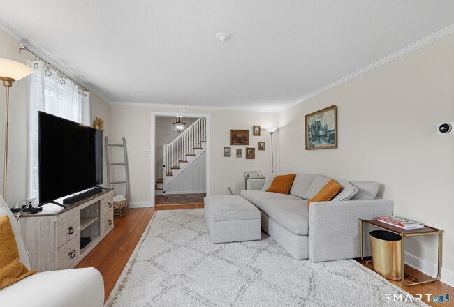 Building Photo - 104 Bentwood Rd